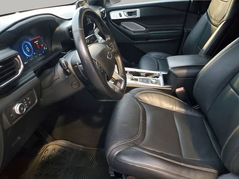 Used 2020 Ford Explorer ST w/ ST Street Pack image 31