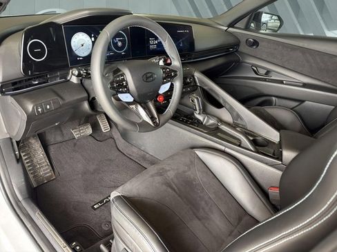 Used 2025 Hyundai Elantra N FWD image 10