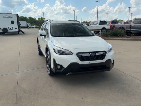 Used 2023 Subaru Crosstrek 2.5i Limited w/ Popular Package #4 image 3