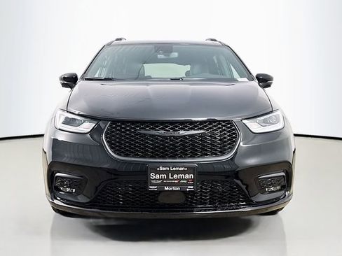 New 2026 Chrysler Pacifica Select w/ S Appearance Package FWD image 2