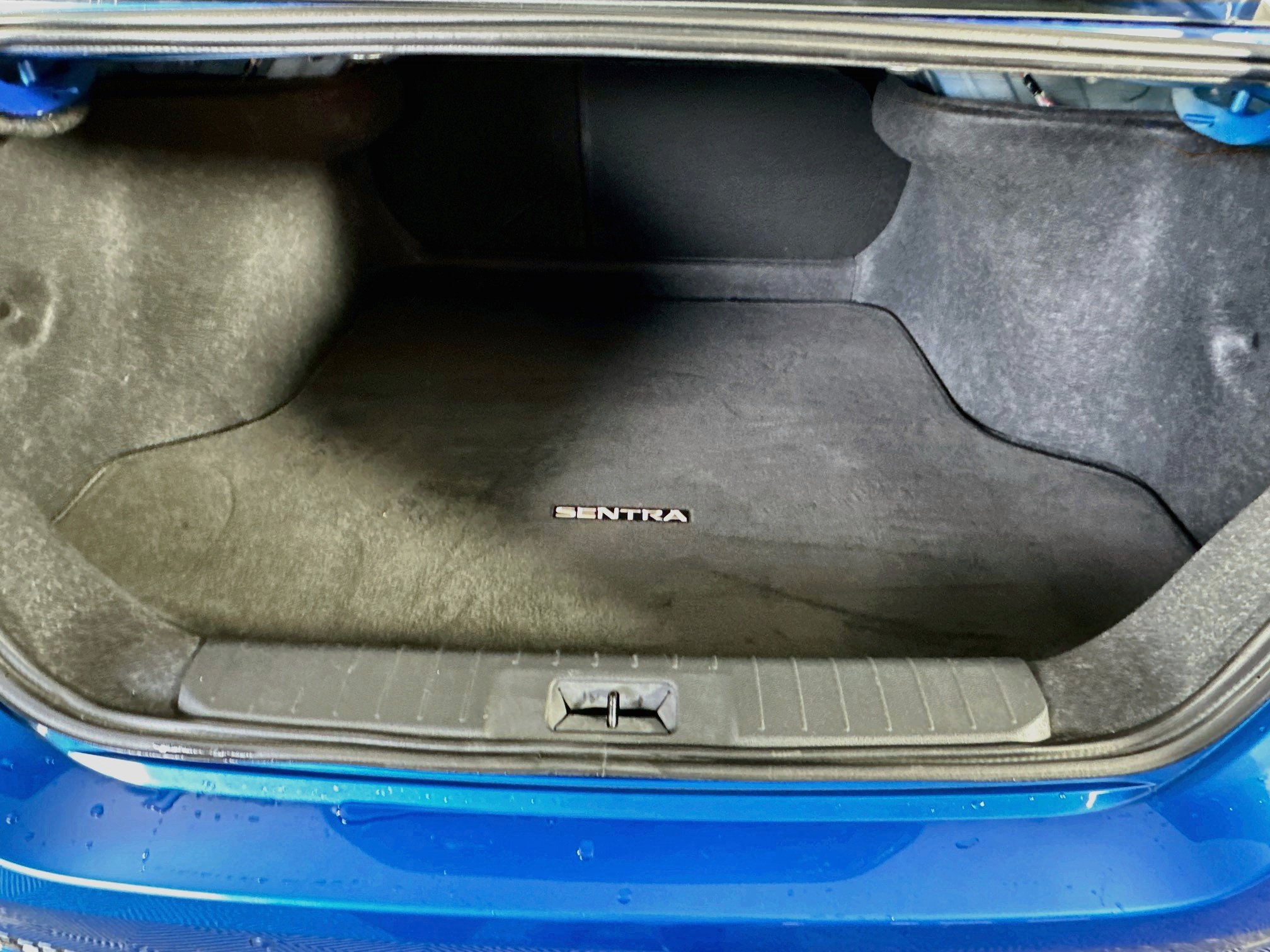 Used 2025 Nissan Sentra SV FWD image 26
