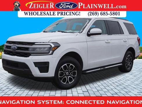 Used 2024 Ford Expedition XLT image 1