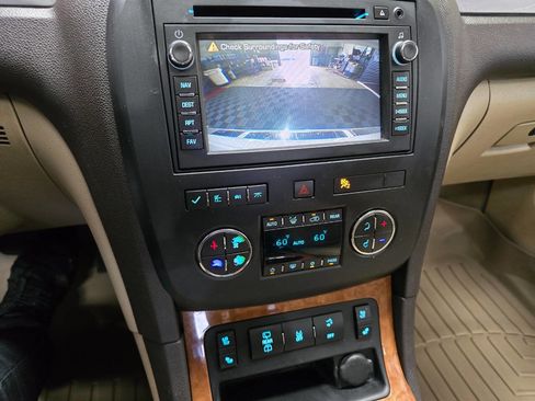 Used 2012 Buick Enclave Premium image 22