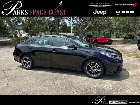 Used 2023 Kia Forte LXS FWD image 1
