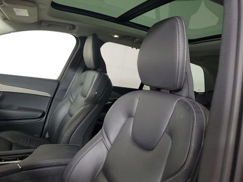 Certified 2025 Volvo XC90 T8 Ultra w/ Protection Package Premier AWD/4WD image 23