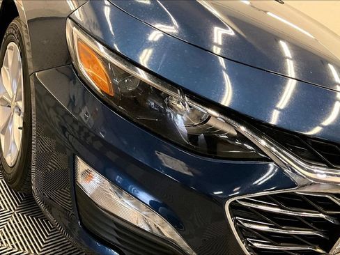 Used 2021 Chevrolet Malibu LT FWD image 26