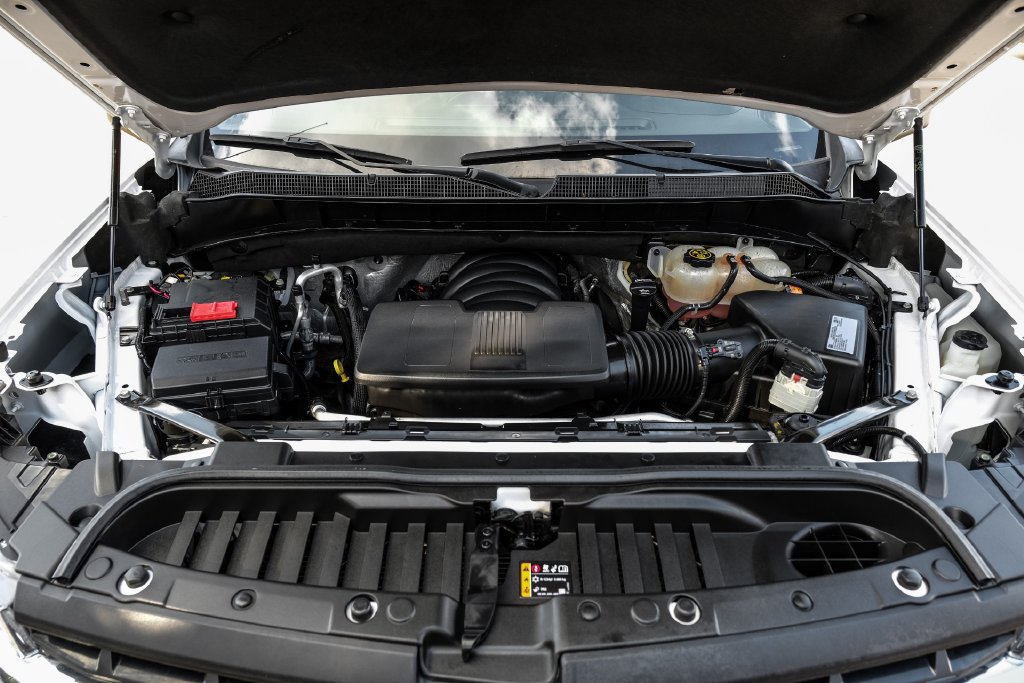 Used 2021 Chevrolet Silverado 1500 LT AWD/4WD image 52