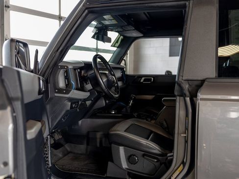 Used 2021 Ford Bronco Black Diamond image 24