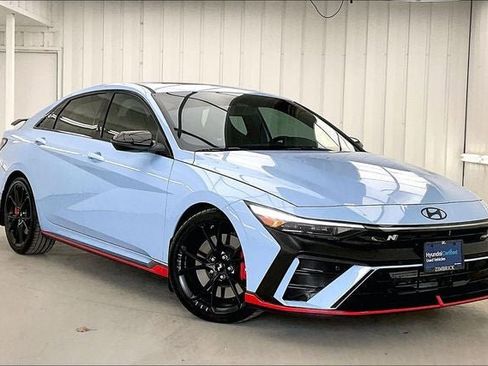 Certified 2025 Hyundai Elantra N image 1