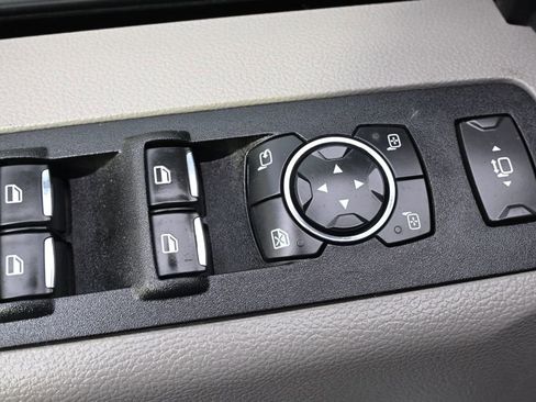 Used 2022 Ford F250 XLT w/ XLT Premium Package AWD/4WD image 23