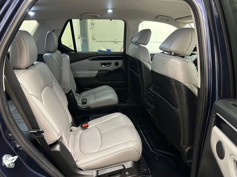 Used 2023 Honda Pilot EX-L image 30