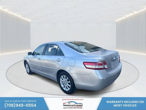Used 2011 Toyota Camry XLE w/ XLE Extra-Value Pkg #2 FWD image 7