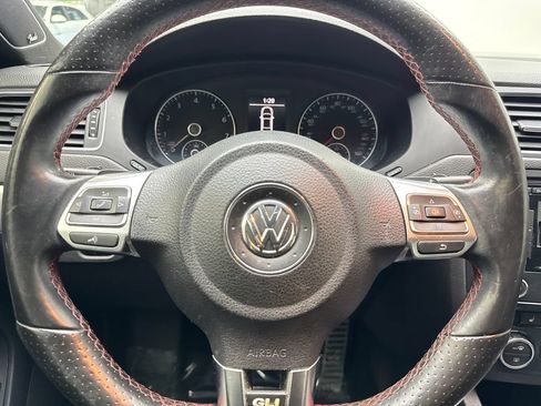 Used 2014 Volkswagen Jetta GLI Autobahn FWD image 50