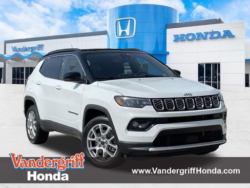 Used 2025 Jeep Compass Limited AWD/4WD image 1