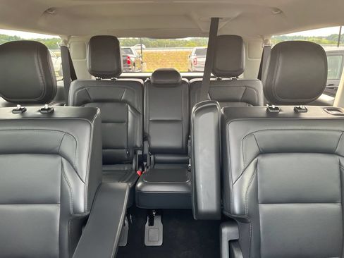 Used 2025 Lincoln Navigator L Reserve AWD/4WD image 23