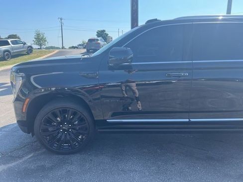 Used 2025 GMC Yukon Denali w/ Denali Reserve Package AWD/4WD image 6