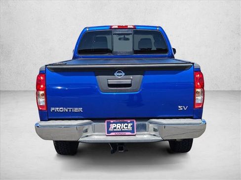 Used 2015 Nissan Frontier SV RWD image 6