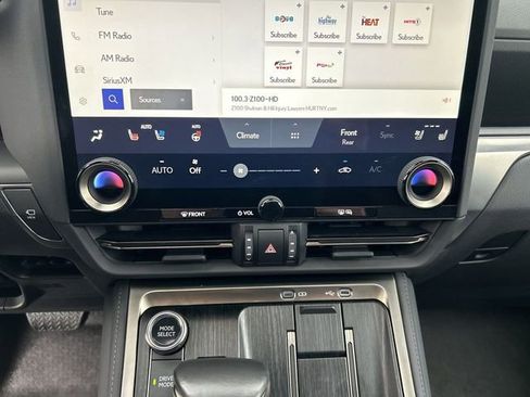 Used 2024 Lexus GX 550 w/ Cold Area Package AWD/4WD image 21