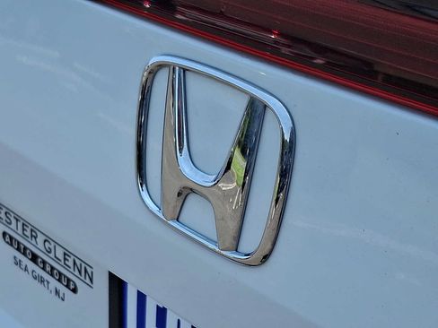 Certified 2024 Honda Civic EX-L image 30