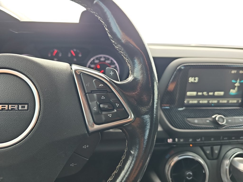 Used 2017 Chevrolet Camaro LT RWD image 17