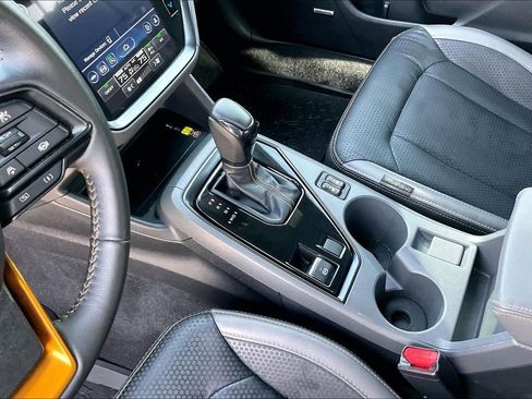 Used 2025 Subaru Crosstrek 2.5i Wilderness w/ Crosstrek Mirror Package AWD/4WD image 15
