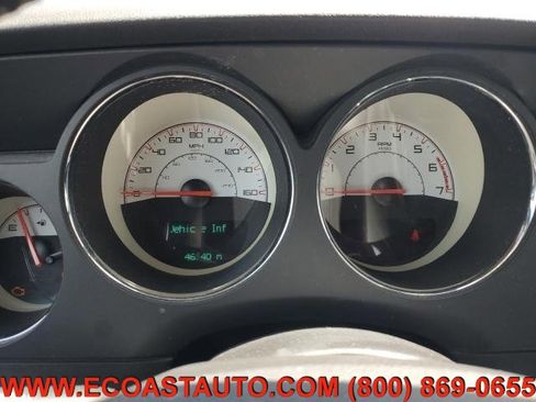 Used 2014 Dodge Challenger R/T image 10