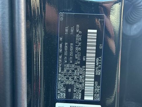 Used 2024 Toyota Grand Highlander XLE image 34