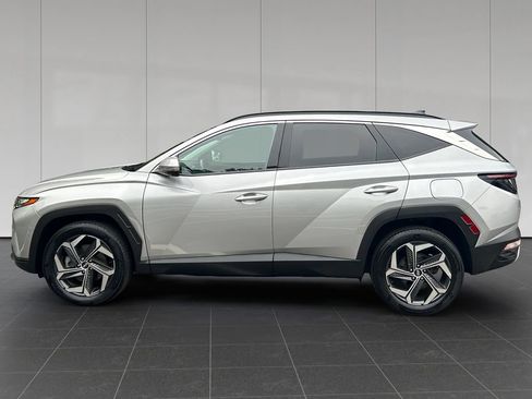 Used 2022 Hyundai Tucson Limited w/ Cargo Package AWD/4WD image 2