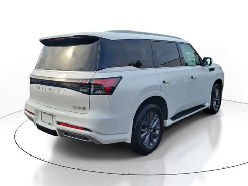 New 2026 INFINITI QX80 Pure image 3