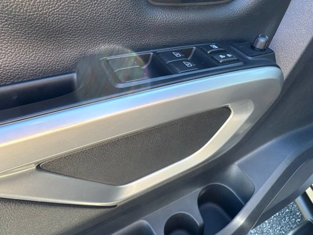 Used 2019 Nissan Titan PRO-4X AWD/4WD image 26
