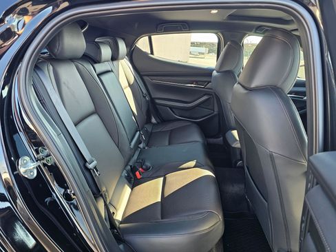 Used 2025 MAZDA MAZDA3 Hatchback w/Premium Plus Pkg image 14