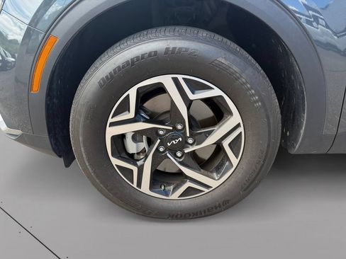 Certified 2024 Kia Sportage LX AWD/4WD image 9