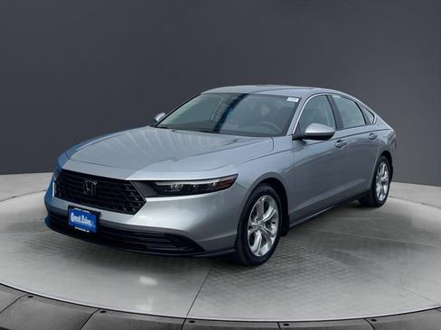 Certified 2023 Honda Accord LX image 7