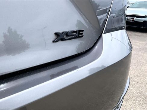 Used 2025 Toyota Camry XSE FWD image 10