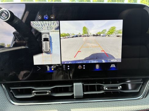 Used 2026 Chevrolet Equinox RS w/ Convenience Package III image 35