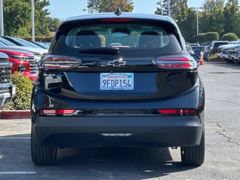 Used 2023 Chevrolet Bolt LT FWD image 6