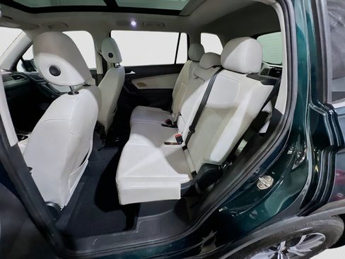 Used 2019 Volkswagen Tiguan SE FWD image 17