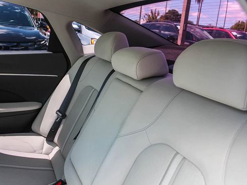 Certified 2023 Hyundai Sonata SEL w/ Convenience Package FWD image 23