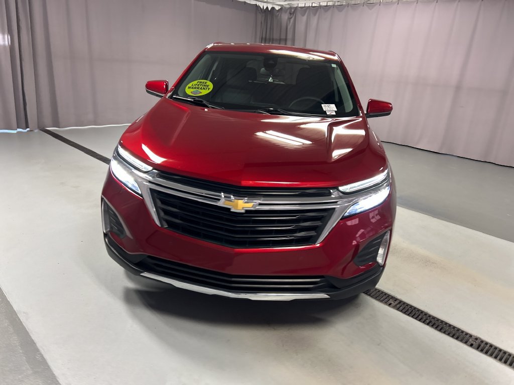 Used 2024 Chevrolet Equinox LT AWD/4WD image 2