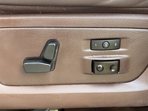 Used 2018 RAM 3500 Laramie Longhorn w/ Longhorn Southfork Package image 31