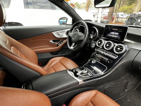 Used 2017 Mercedes-Benz C 300 4MATIC Cabriolet image 43