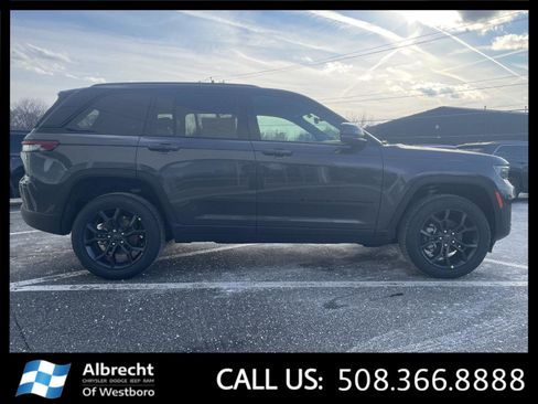 New 2025 Jeep Grand Cherokee Limited image 6
