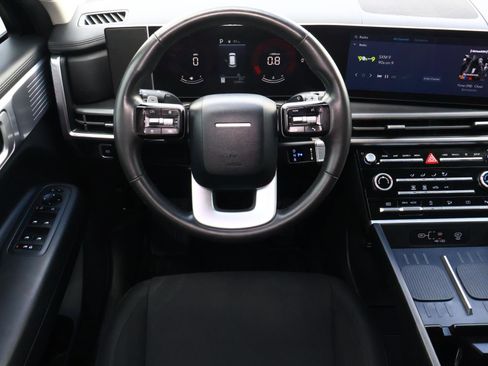 Certified 2025 Hyundai Santa Fe SE FWD image 9