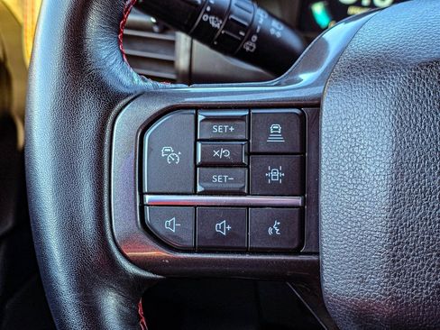 Used 2023 Ford Expedition Limited image 22