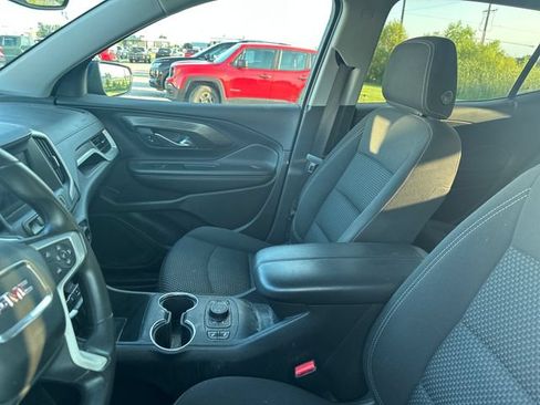 Used 2022 GMC Terrain SLE w/ Driver Convenience Package FWD image 31