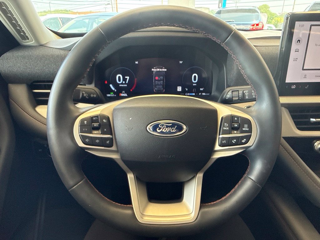Certified 2025 Ford Explorer Active AWD/4WD image 18