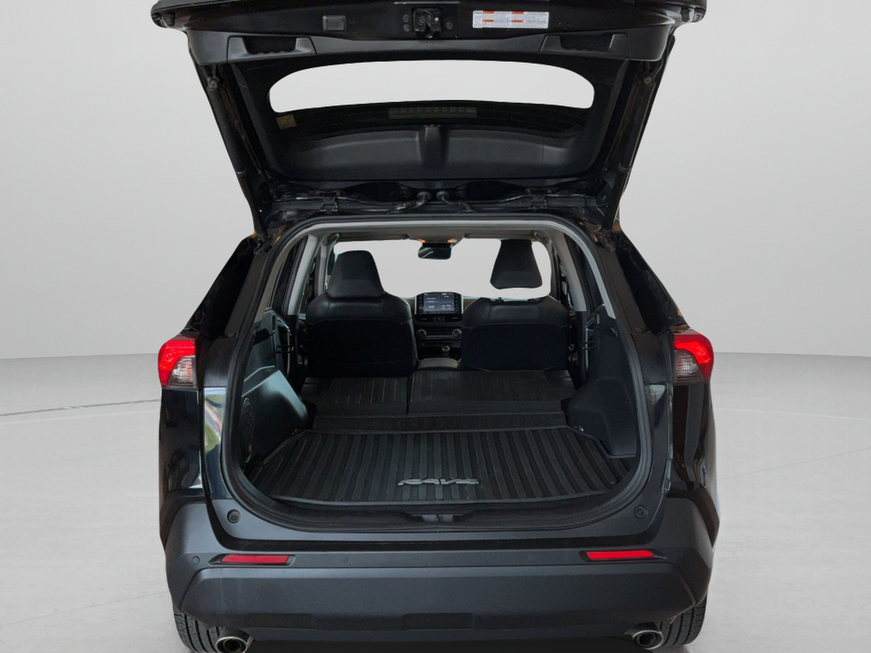 Used 2019 Toyota RAV4 XLE Premium w/ Advanced Technology Package FWD image 33