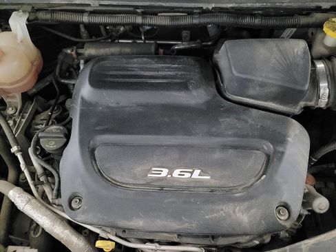 Used 2017 Chrysler Pacifica Touring FWD image 30