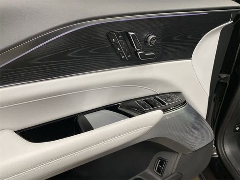 Certified 2025 Cadillac Lyriq Sport image 15