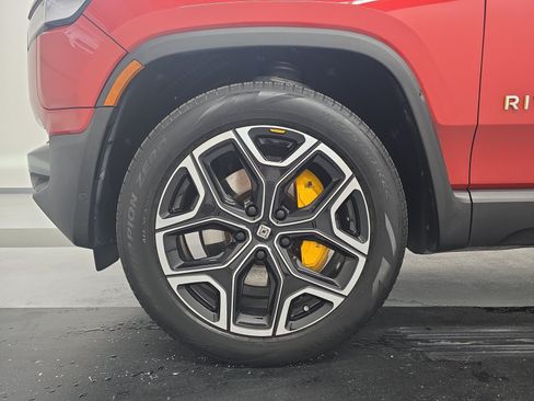 Used 2023 Rivian R1T Adventure AWD/4WD image 9